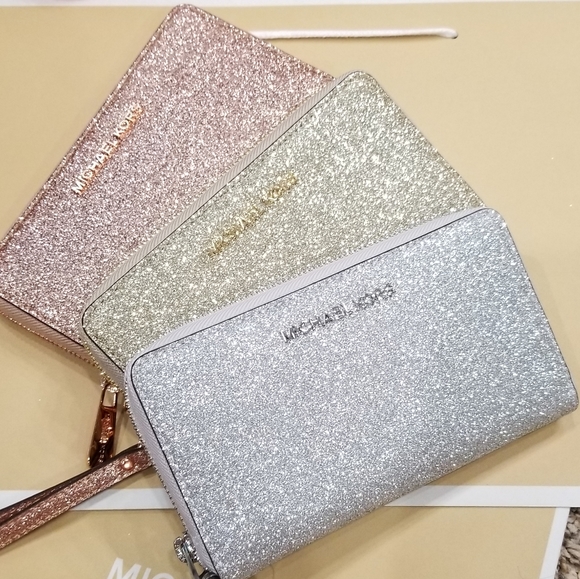 🚫SOLD🚫NWT MK GLITTER LEATHER PHONE WALLET - Picture 5 of 8